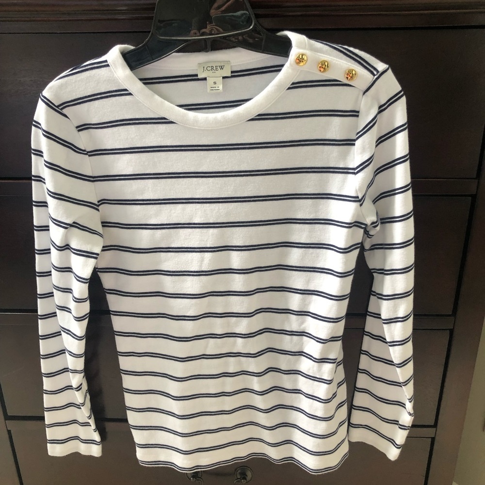 EUC stripe top with button detail